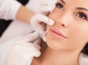 Lip injection during aesthetic medicine training – hyaluronic acid advanced course